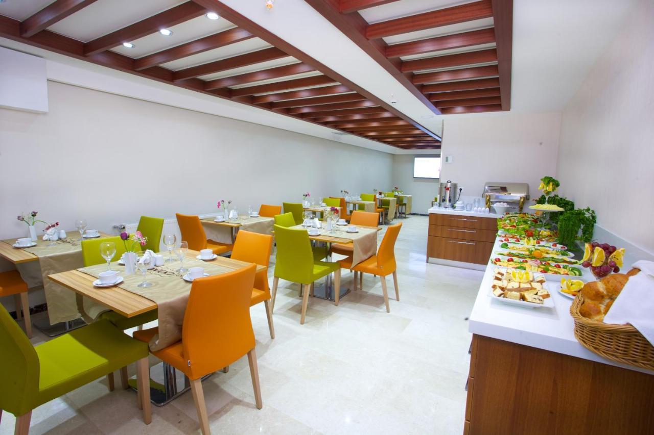 The Coach Hotel อิสตันบูล ภายนอก รูปภาพ